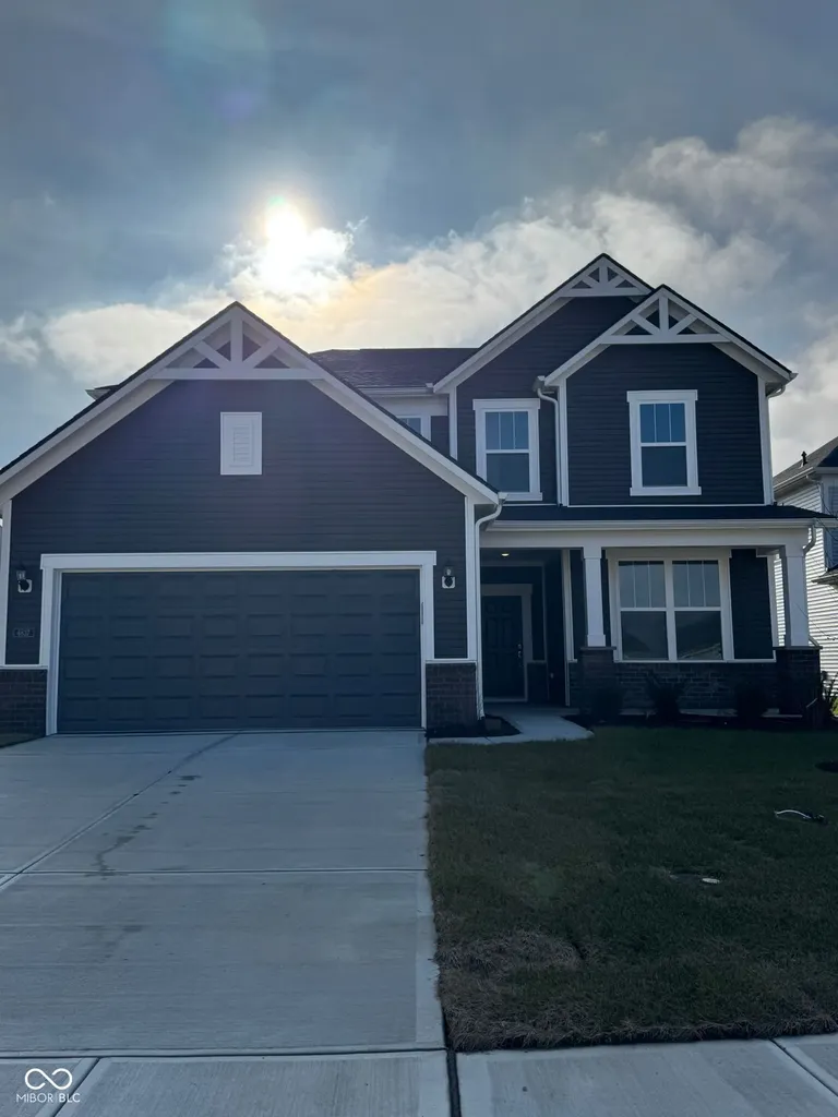 6837 Bridle Oaks Court Whitestown IN 46075
