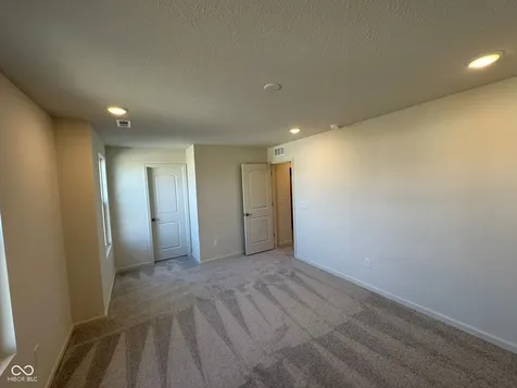 6837 Bridle Oaks Court Whitestown IN 46075