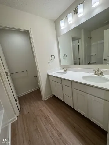 6837 Bridle Oaks Court Whitestown IN 46075