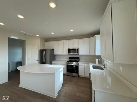 6837 Bridle Oaks Court Whitestown IN 46075