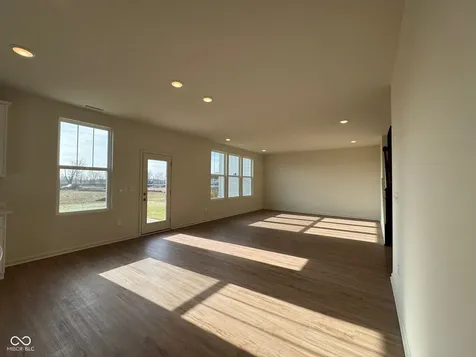 6837 Bridle Oaks Court Whitestown IN 46075