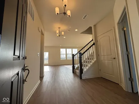 6837 Bridle Oaks Court Whitestown IN 46075