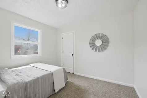 2204 Walnut Way Noblesville IN 46062