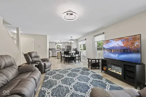 435 Lake Shore Court Franklin IN 46131