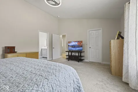 435 Lake Shore Court Franklin IN 46131