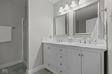 435 Lake Shore Court Franklin IN 46131