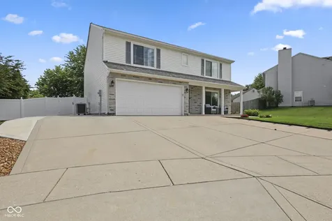 435 Lake Shore Court Franklin IN 46131