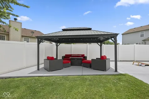 435 Lake Shore Court Franklin IN 46131