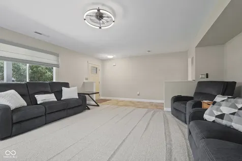 435 Lake Shore Court Franklin IN 46131