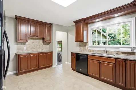 7295 E 108th Street Fishers IN 46038