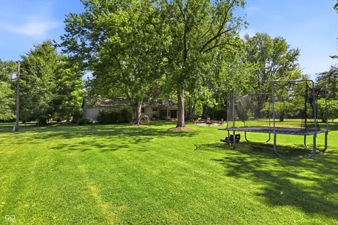 7295 E 108th Street Fishers IN 46038