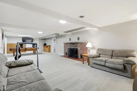 7295 E 108th Street Fishers IN 46038
