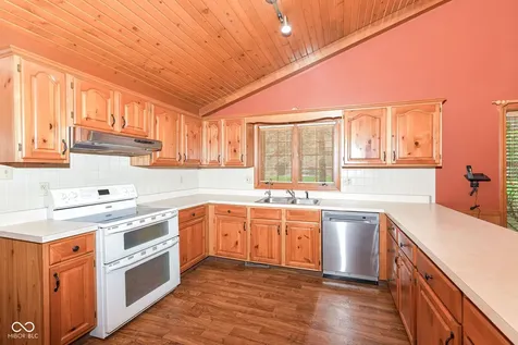 7062 W Christian Drive New Palestine IN 46163