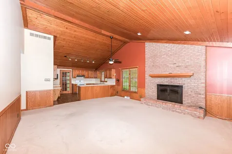 7062 W Christian Drive New Palestine IN 46163