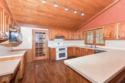 7062 W Christian Drive New Palestine IN 46163