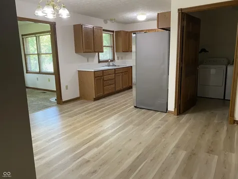 204 Locust Mooresville IN 46158