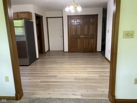 204 Locust Mooresville IN 46158