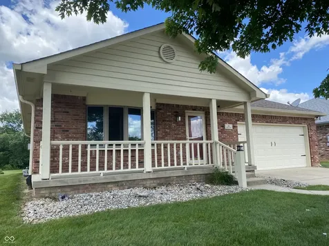 204 Locust Mooresville IN 46158