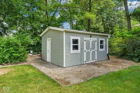 343 N County Road 900 E Avon IN 46123