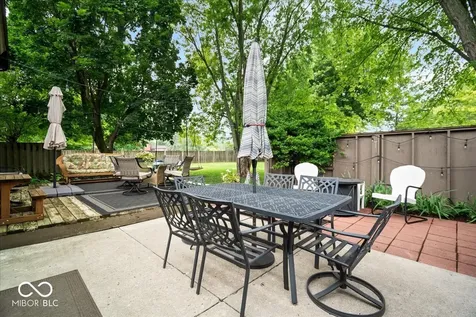 807 Coffee Tree Court Noblesville IN 46062