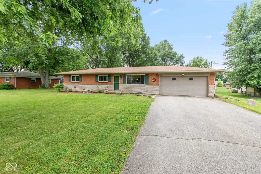 7205 E County Road 200 N Avon IN 46123