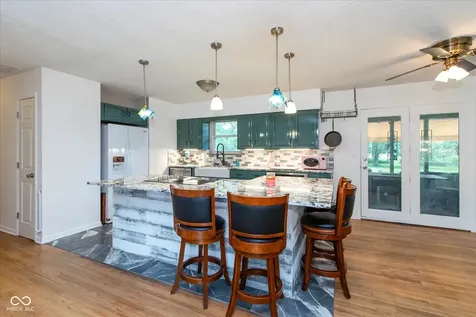 7205 E County Road 200 N Avon IN 46123