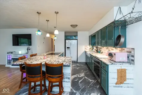 7205 E County Road 200 N Avon IN 46123