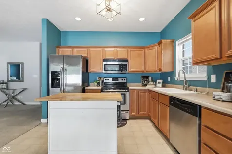 840 Baden Manor Drive Indianapolis IN 46217