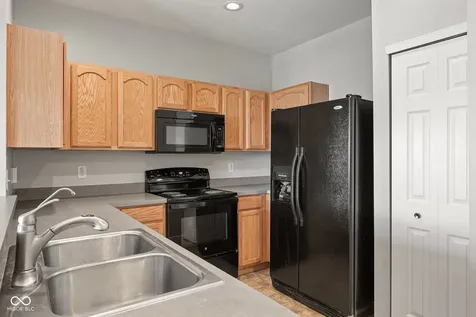 12175 Bubbling Brook Drive Fishers IN 46038
