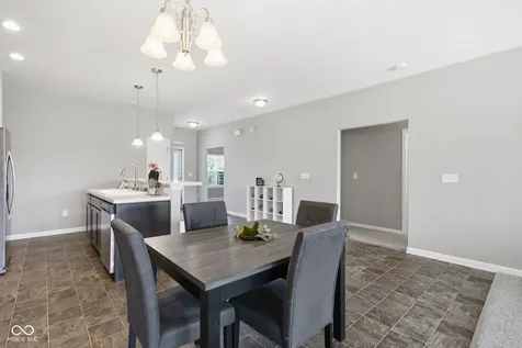 6124 Emerald Commons Drive Indianapolis IN 46221