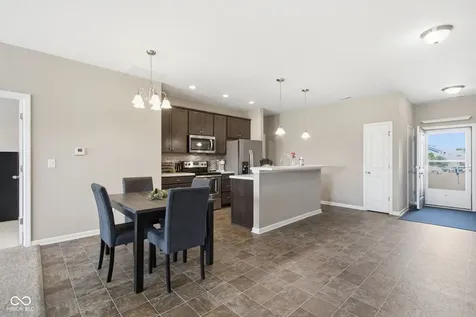 6124 Emerald Commons Drive Indianapolis IN 46221