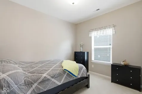 6124 Emerald Commons Drive Indianapolis IN 46221