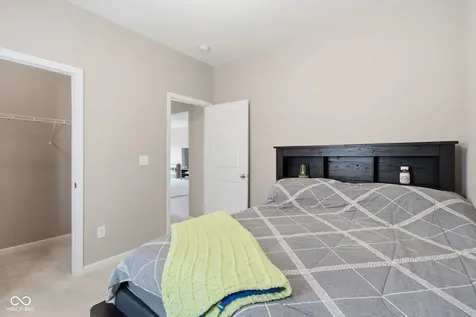 6124 Emerald Commons Drive Indianapolis IN 46221