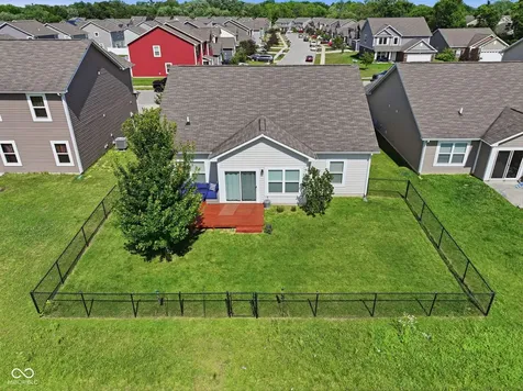 6124 Emerald Commons Drive Indianapolis IN 46221