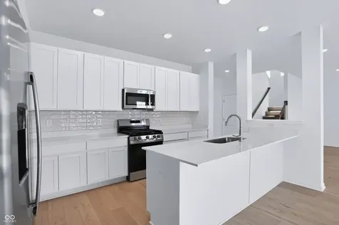 8657 Meadowlands Court Plainfield IN 46168