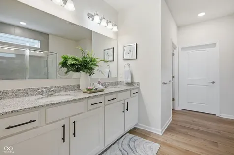 14822 Desert Orchid Drive Westfield IN 46074