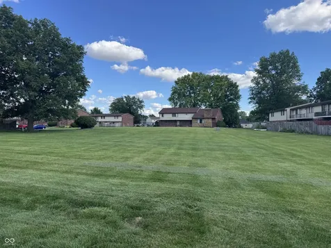113 Greenwood Trail N Greenwood IN 46142