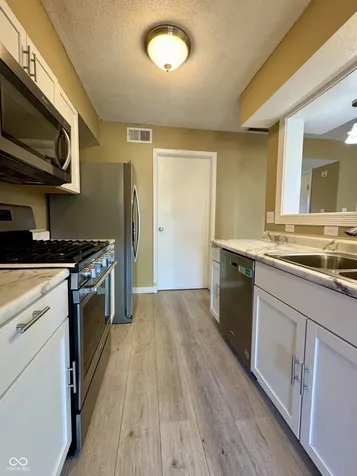 113 Greenwood Trail N Greenwood IN 46142
