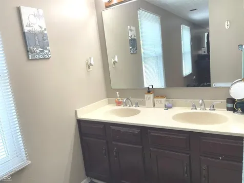 5514 Freedom Court Indianapolis IN 46254