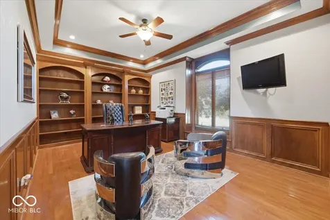 1918 Thistle Court Avon IN 46123