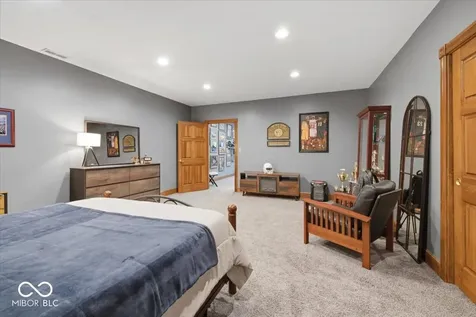 1918 Thistle Court Avon IN 46123