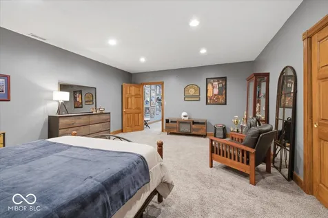 1918 Thistle Court Avon IN 46123