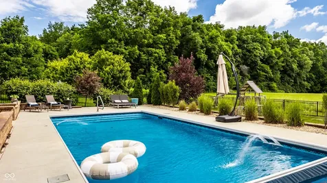 2515 Boylston Court Zionsville IN 46077