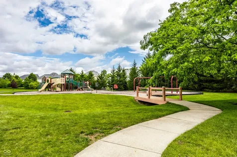 2515 Boylston Court Zionsville IN 46077