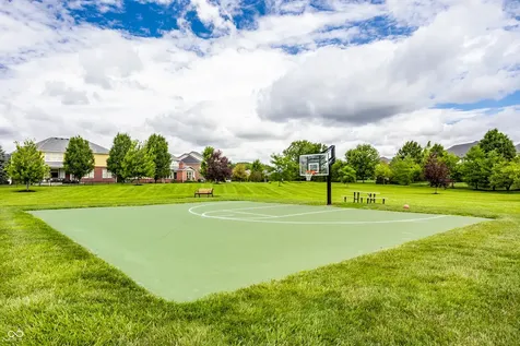 2515 Boylston Court Zionsville IN 46077