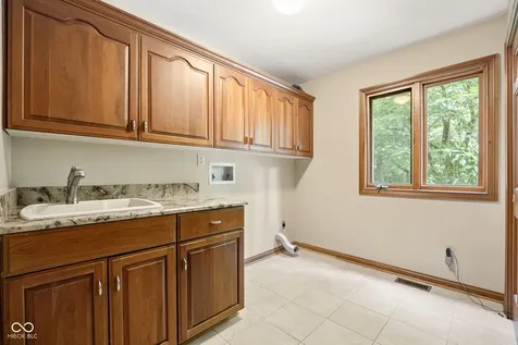 12133 Pearl Bay Ridge Indianapolis IN 46236