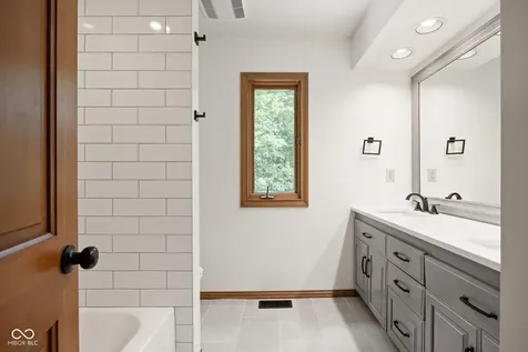 12133 Pearl Bay Ridge Indianapolis IN 46236