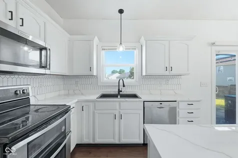9704 Gull Lake Drive Indianapolis IN 46239