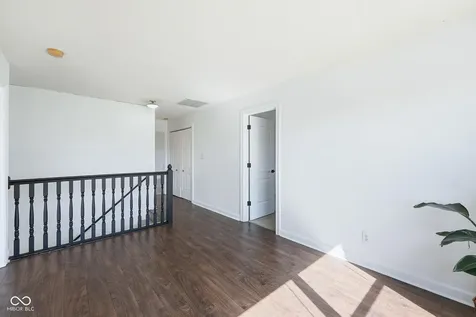 9704 Gull Lake Drive Indianapolis IN 46239