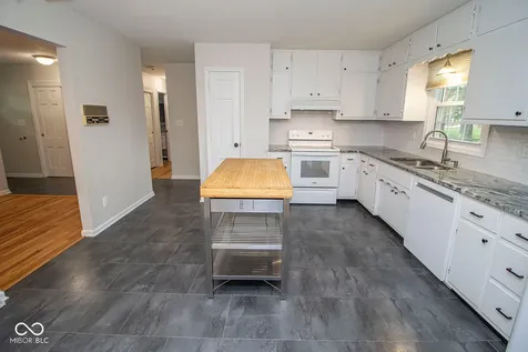 820 Fenster Court Indianapolis IN 46234